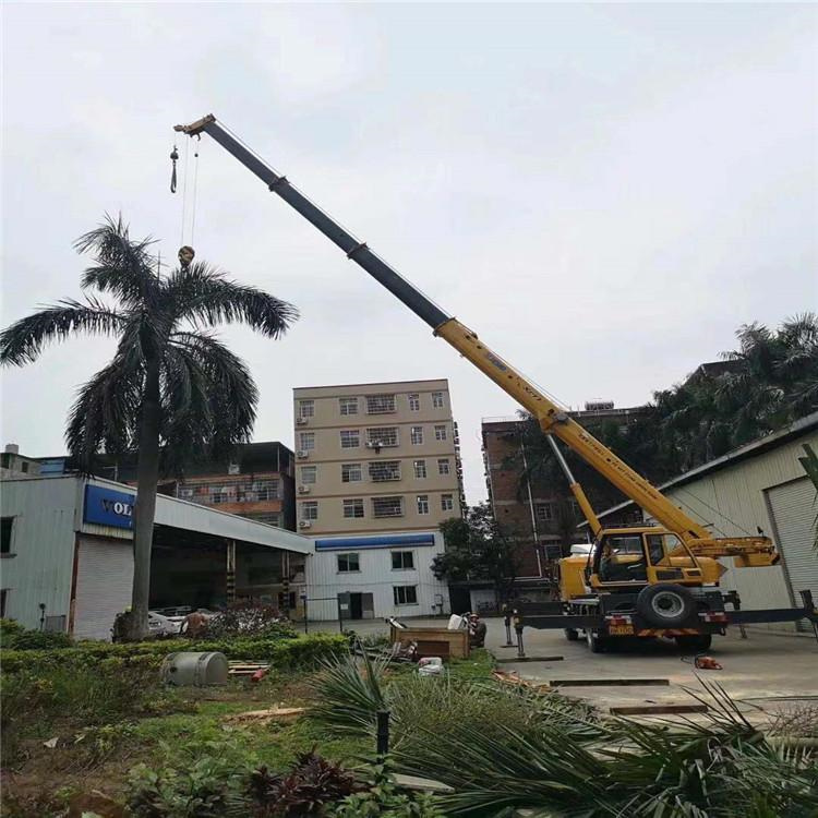 三亚12吨吊车出租一天的收费标准是什么