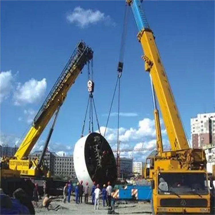 三亚起重机租赁服务的价格及注意事项