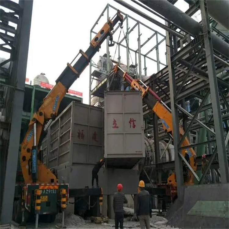 三亚折臂吊车租赁电话